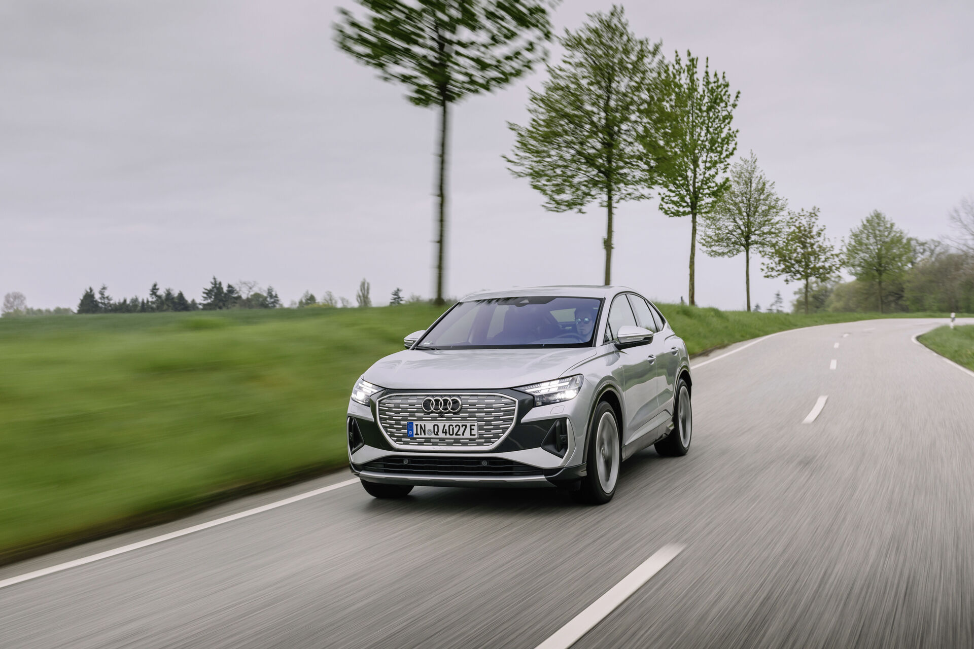 아우디 Q4 Sportback e-tron 대표 이미지