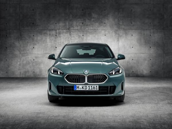 BMW 120 저속 DCT 후기 모음, 막히는 출퇴근과 경사로에서 불편할까 대표 이미지