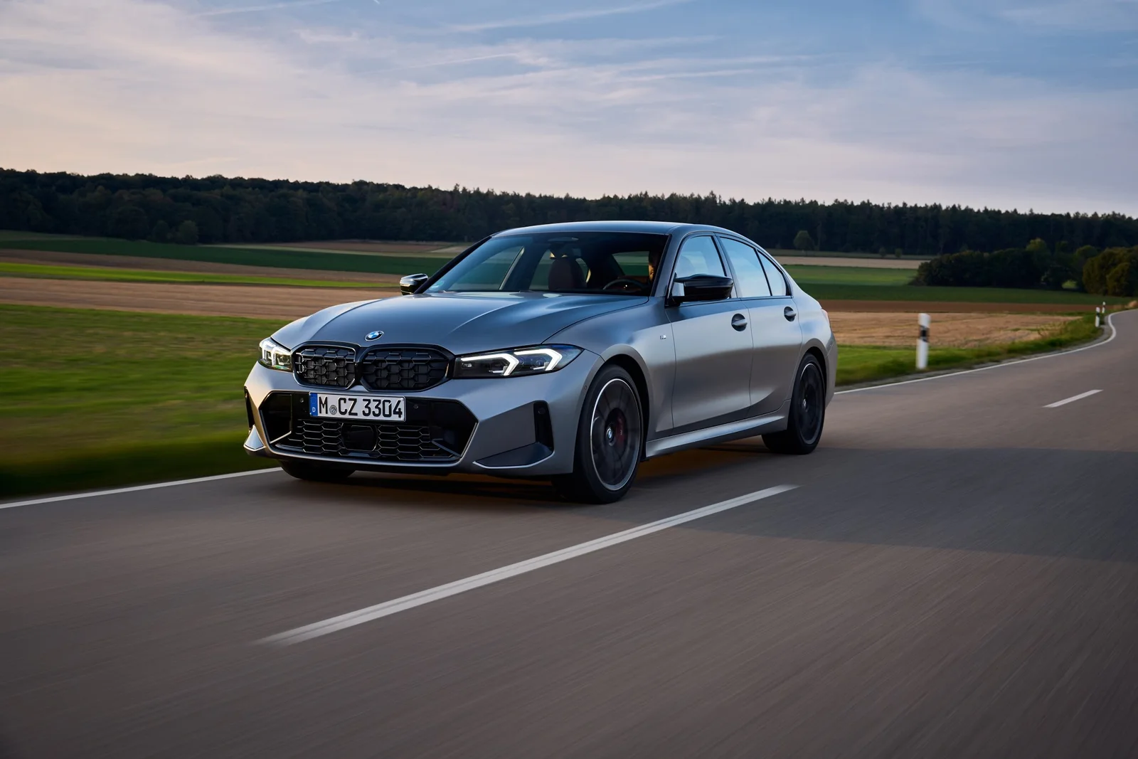 BMW 320i 세단 vs 투어링 후기 모음, 유모차와 캠핑 짐 선택 기준 대표 이미지