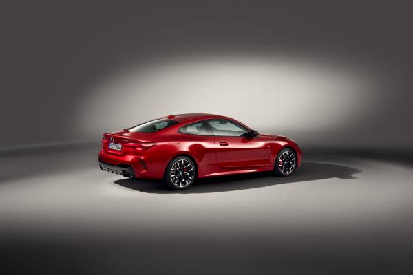 BMW 뉴 4시리즈 벤츠 CLE와 비교 공식 이미지