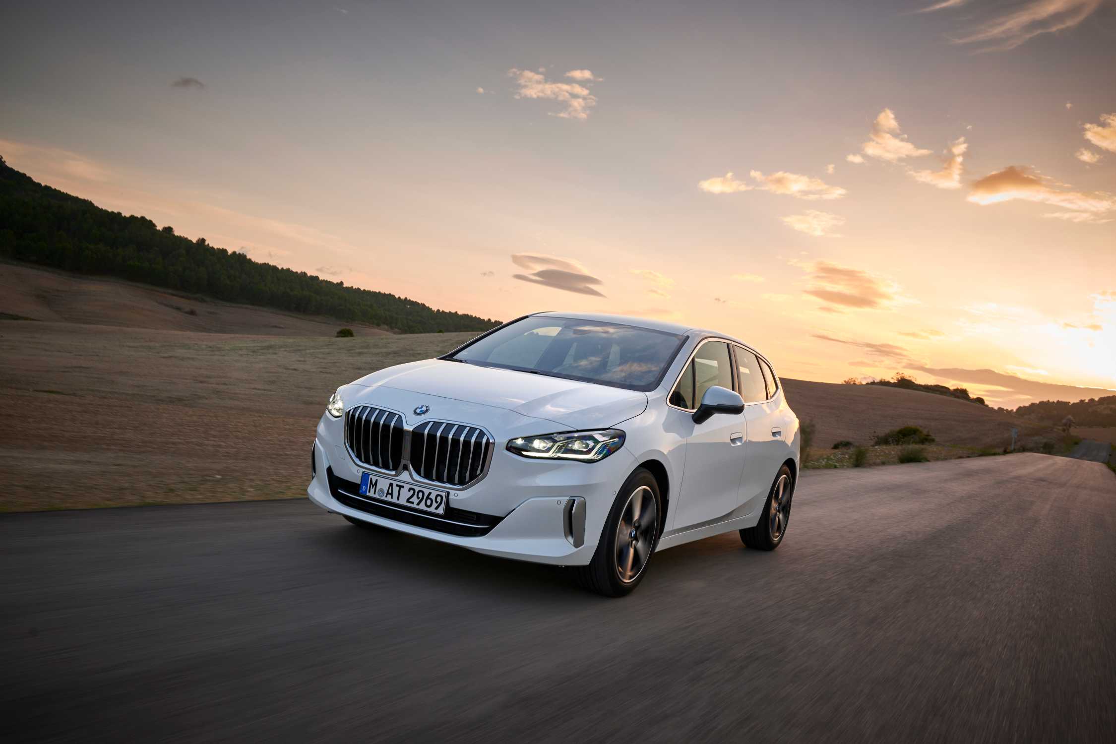BMW 218d 액티브 투어러 시내 실연비 후기, 짧은 출퇴근에서도 경제적일까 대표 이미지