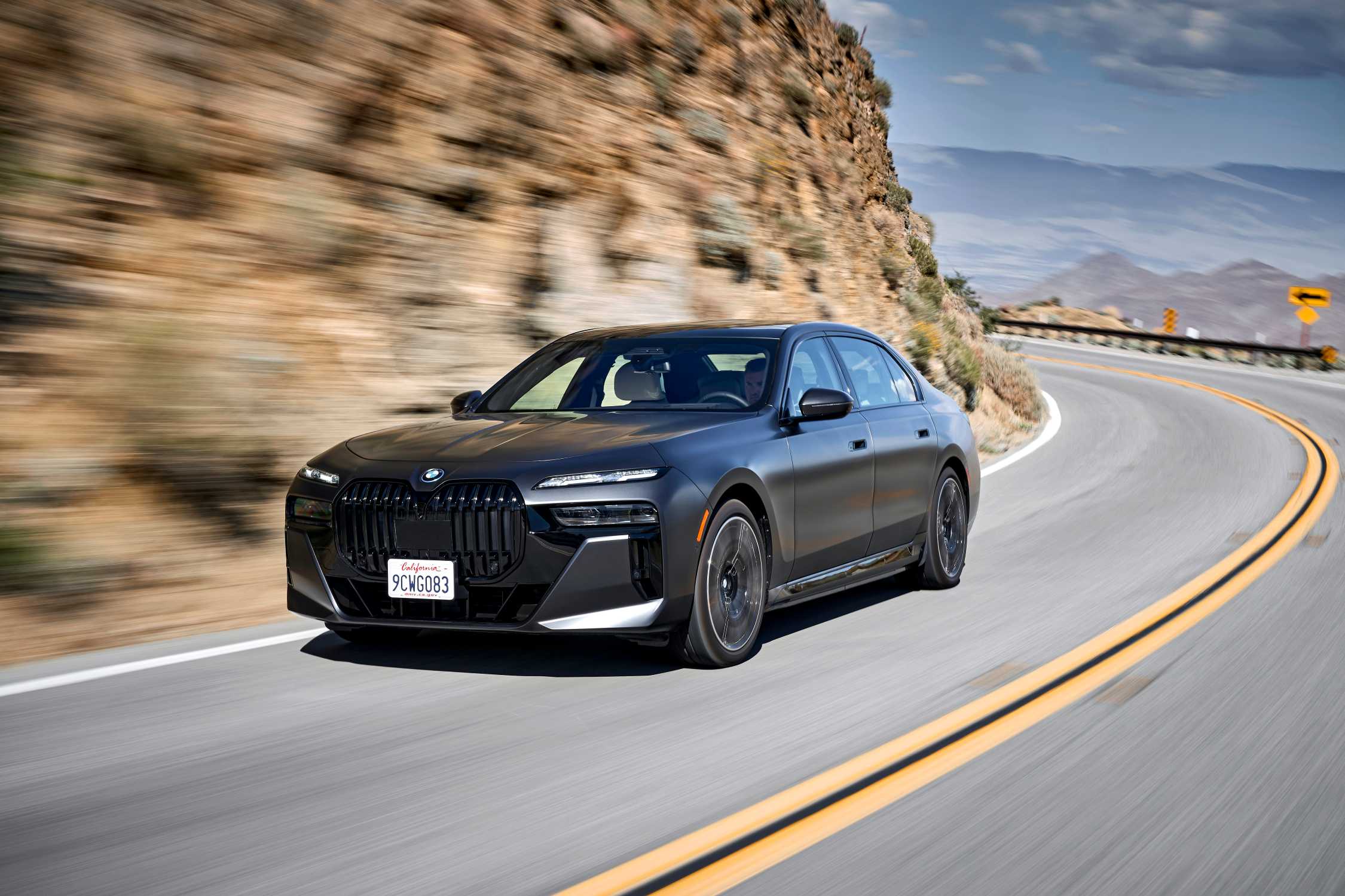 BMW i7 전기 대표 이미지
