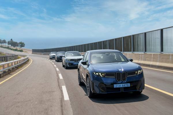 BMW iX3 아파트 충전 후기, 집밥 없이 V2L만 보고 사도 될까 대표 이미지