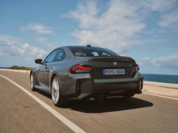 BMW M2 vs M240i 차이 후기 모음, 후륜 M과 xDrive 쿠페 선택 기준 대표 이미지