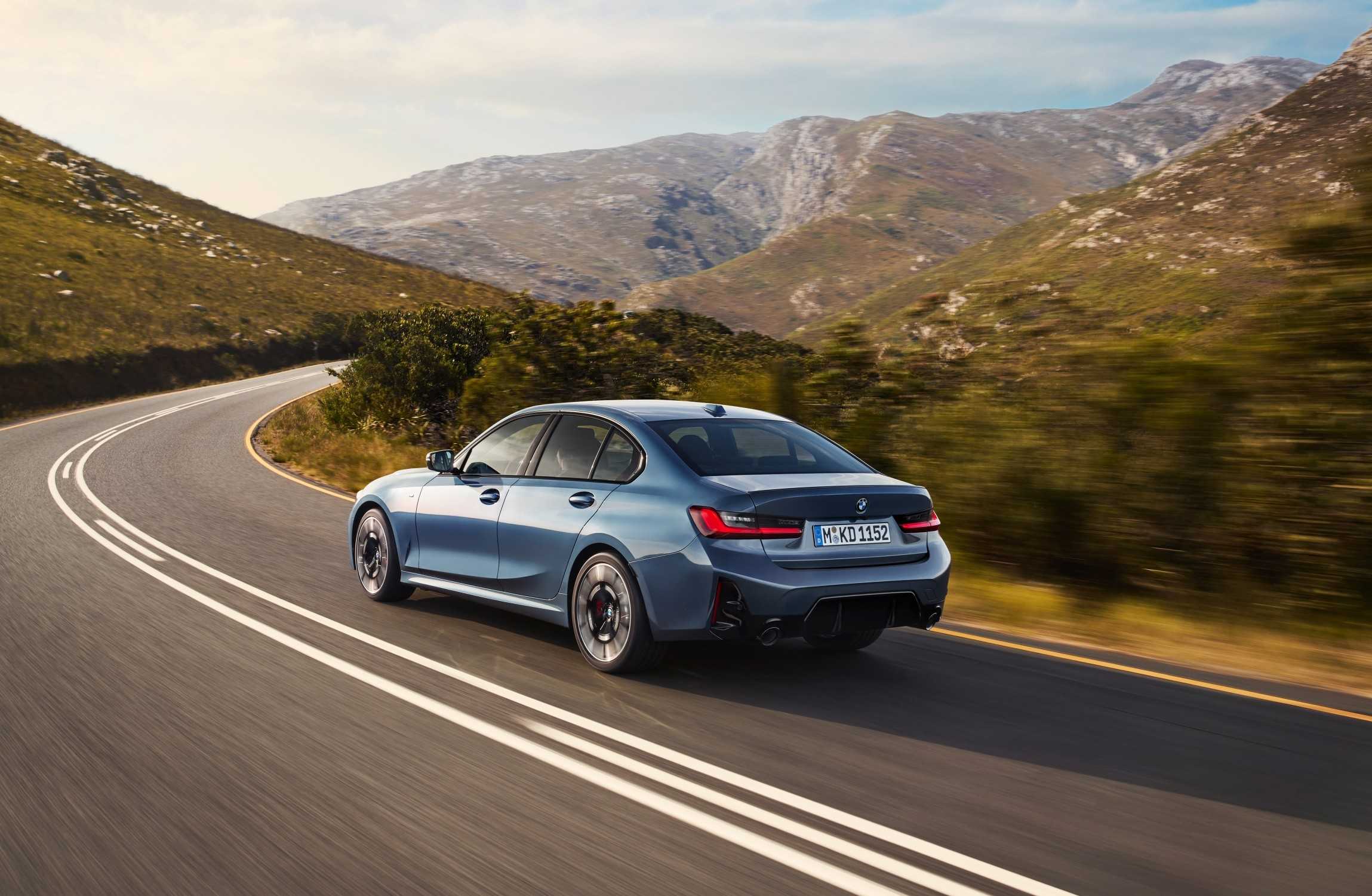 BMW M340i 가족용 뒷좌석 후기, 아이 있는 집의 한 대로 괜찮을까 대표 이미지