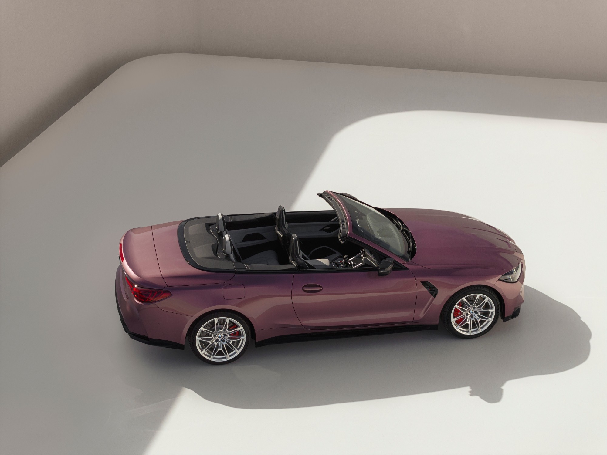 BMW M4 컨버터블 타이어·브레이크 유지비 후기, 구매 후 큰 비용은 무엇일까 대표 이미지