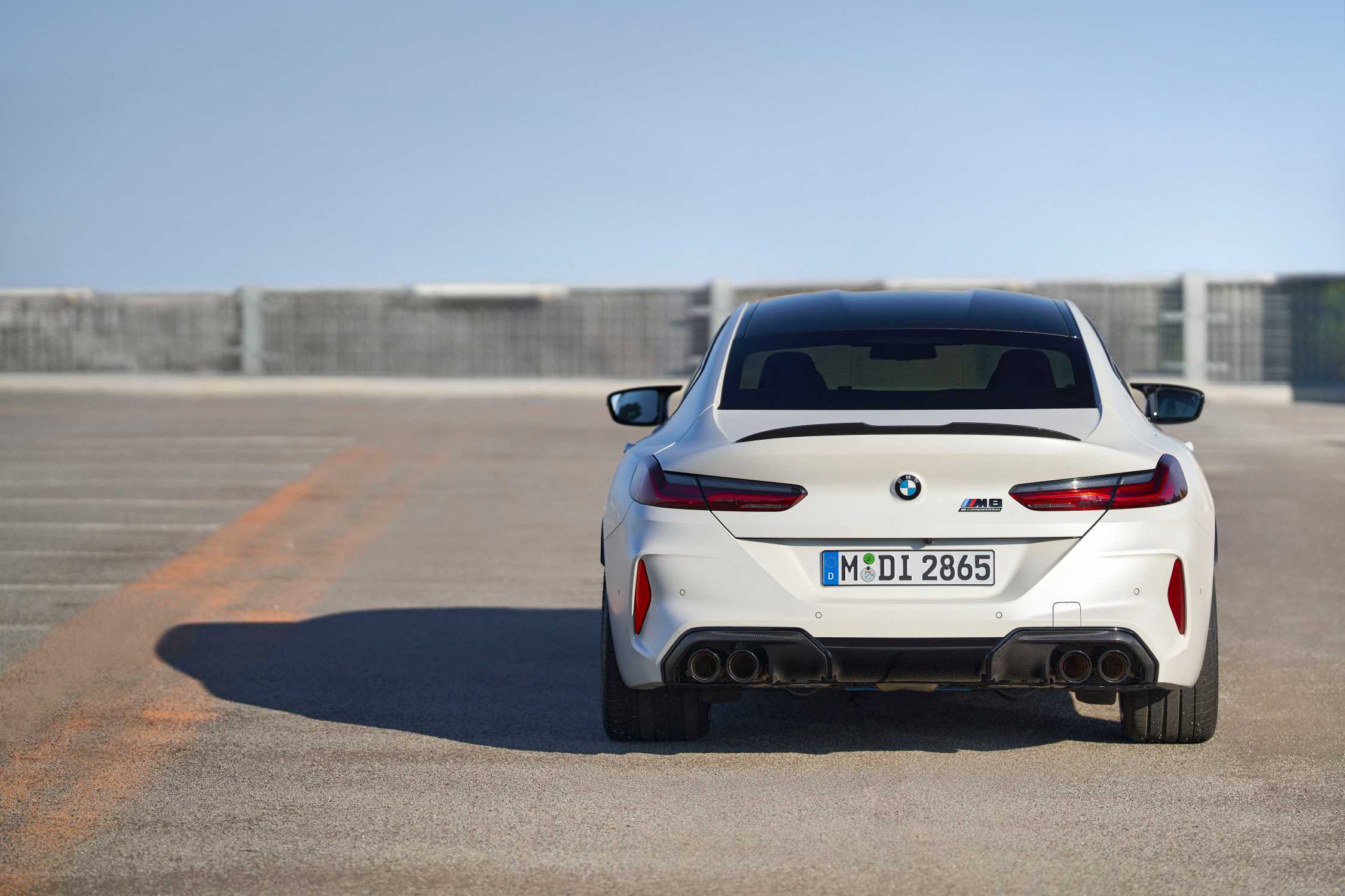 BMW M8 타이어 유지비 후기 모음, 625마력의 소모품 비용은 얼마나 다를까 대표 이미지