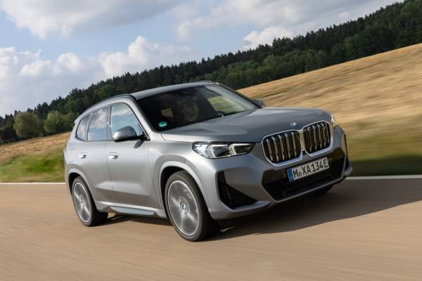 BMW iX1 전기 대표 이미지