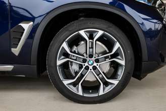 BMW X5 xDrive40i 가솔린 반복적으로 나오는 아쉬움 공식 이미지