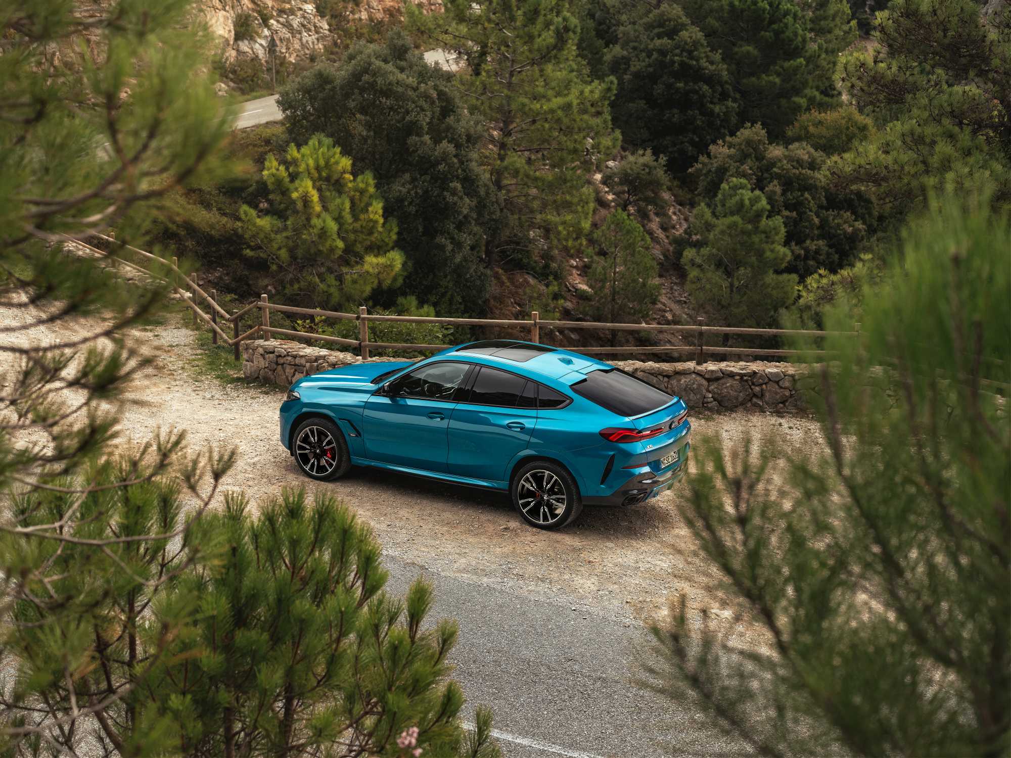 BMW X6 M 컴페티션 승차감 후기 모음, 일상차로 감수할 부분 대표 이미지