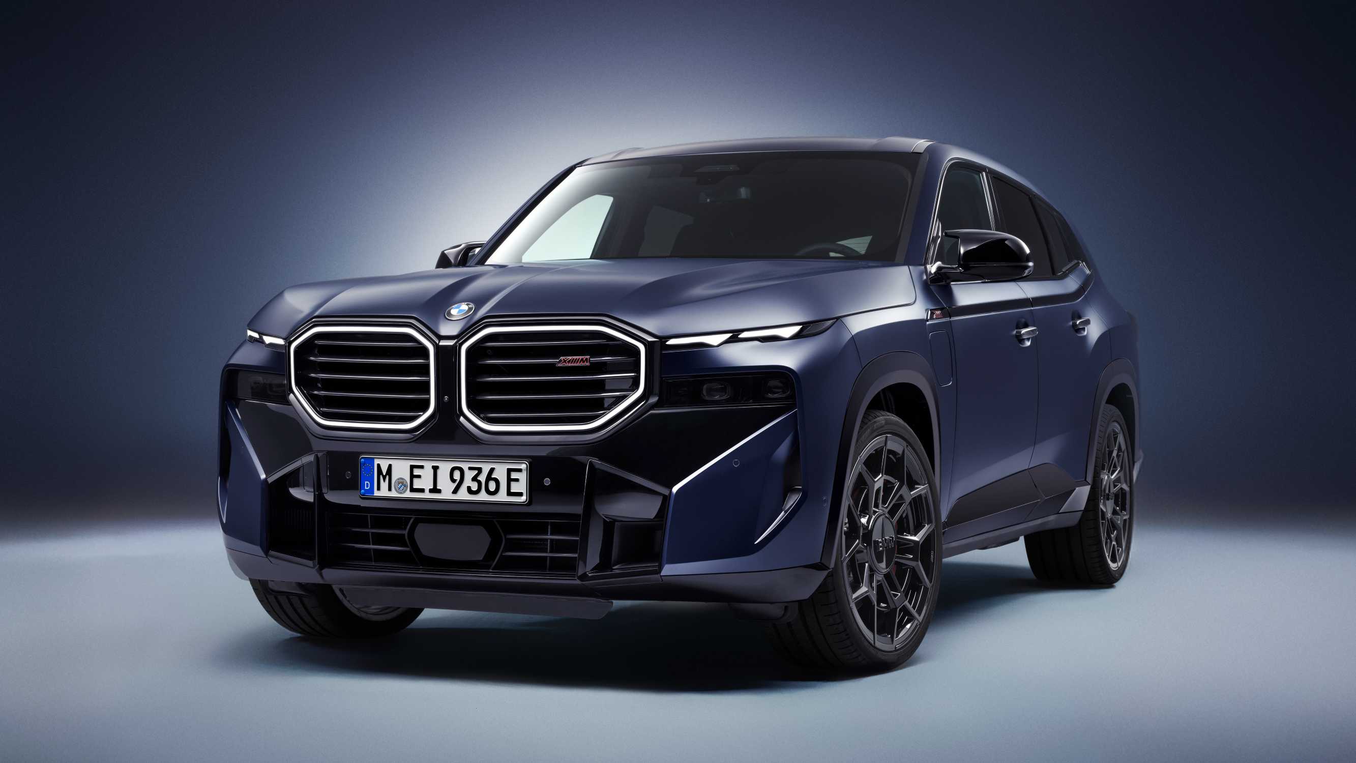BMW XM 레이블 대표 이미지