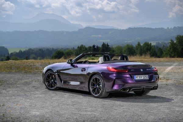 BMW Z4 sDrive20i vs M40i 후기 모음, 2천만원 넘는 차이를 낼까 대표 이미지