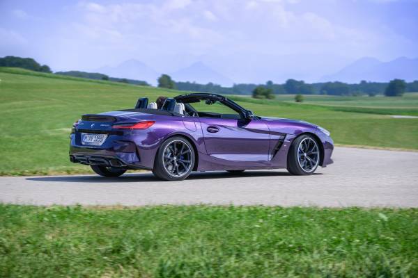 BMW 뉴 Z4 4시리즈 컨버터블과 비교 공식 이미지