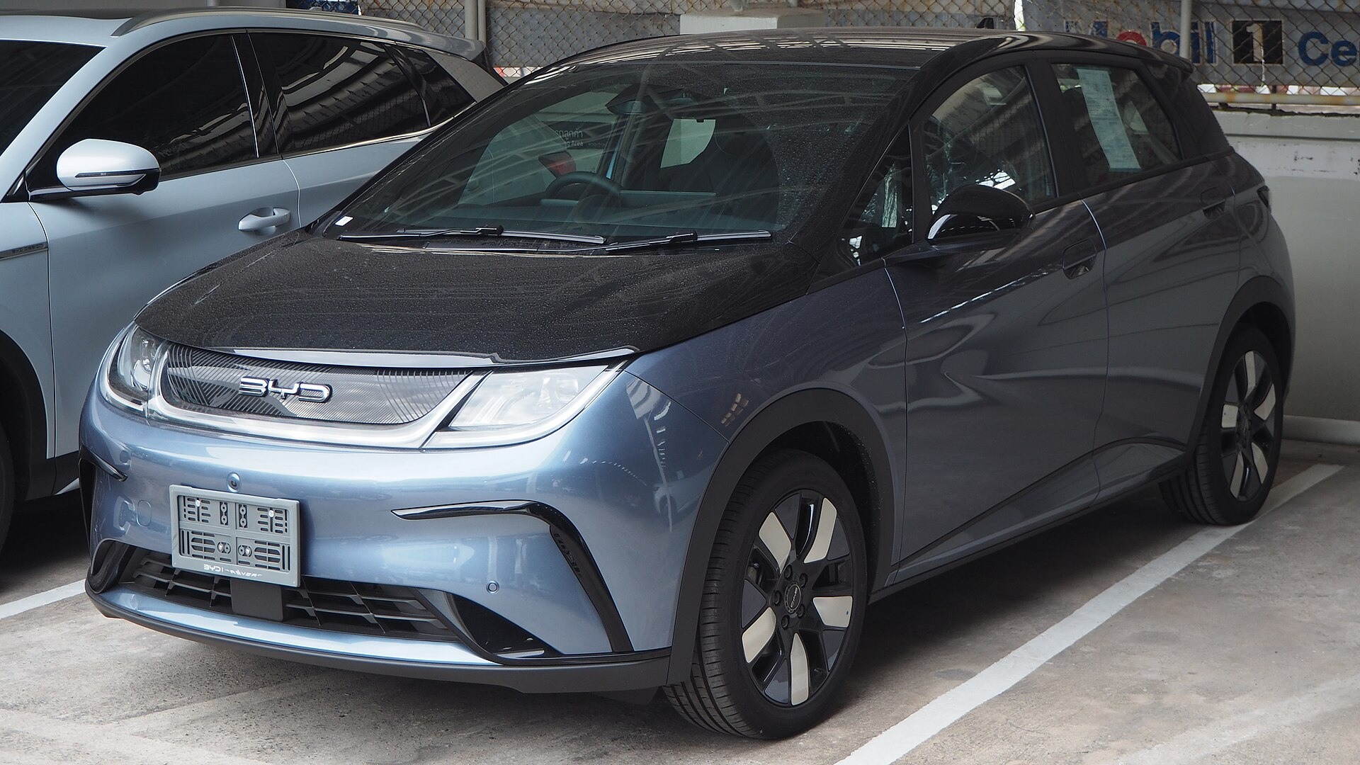 BYD 돌핀 뒷좌석 후기, 카시트와 유모차가 들어갈까 대표 이미지