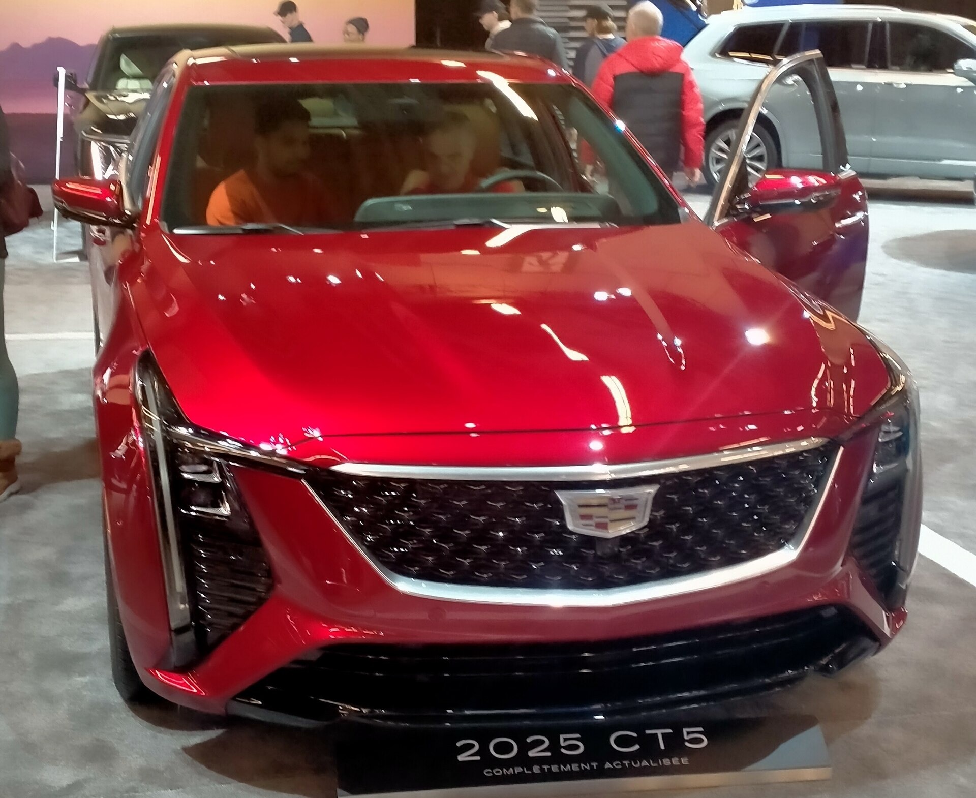 캐딜락 CT5 아쉬운 요소 이미지