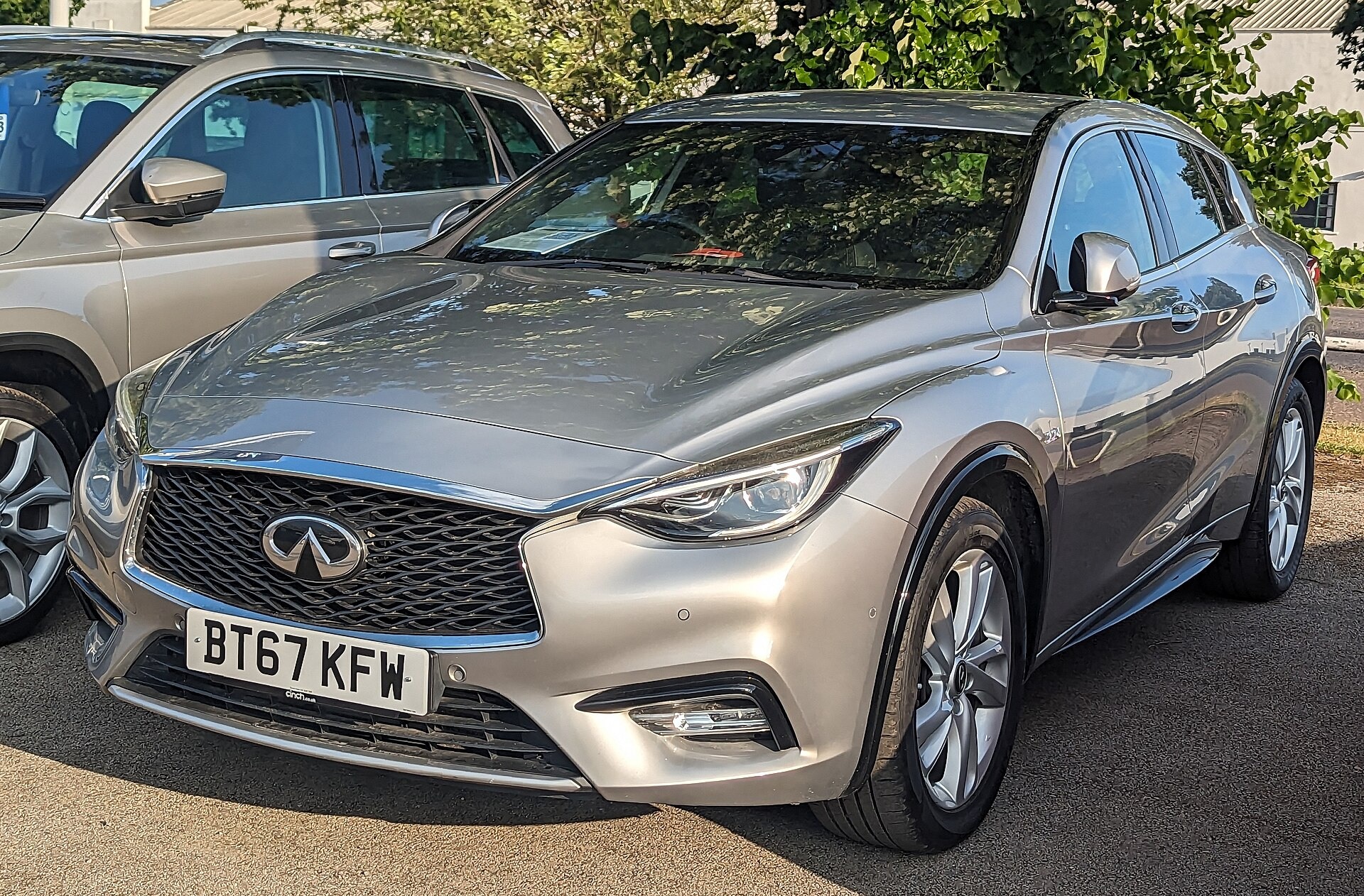 인피니티 Q30 2.0t 유지비 이미지