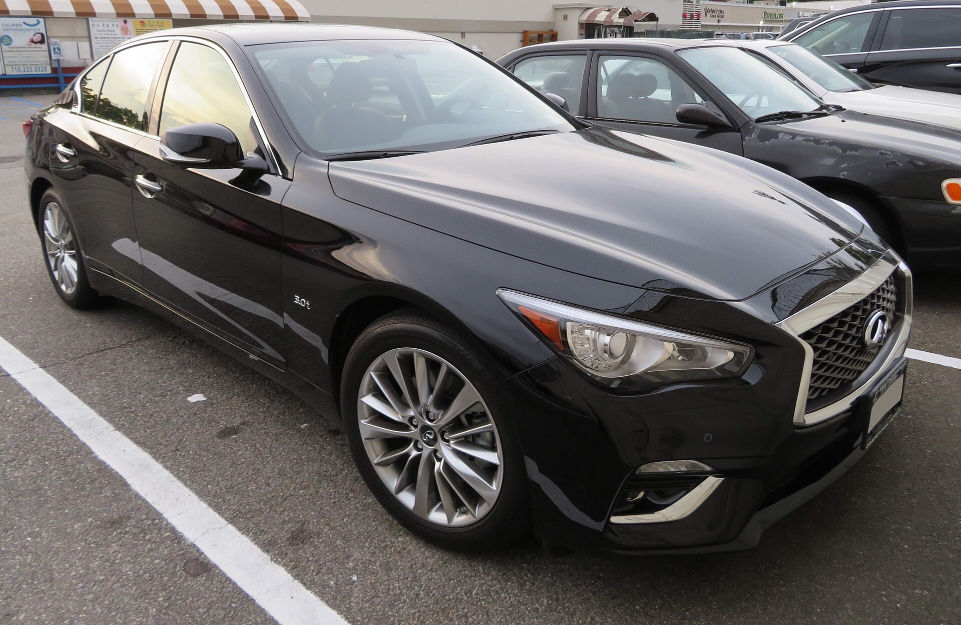 인피니티 Q50 3.0t 대표 이미지