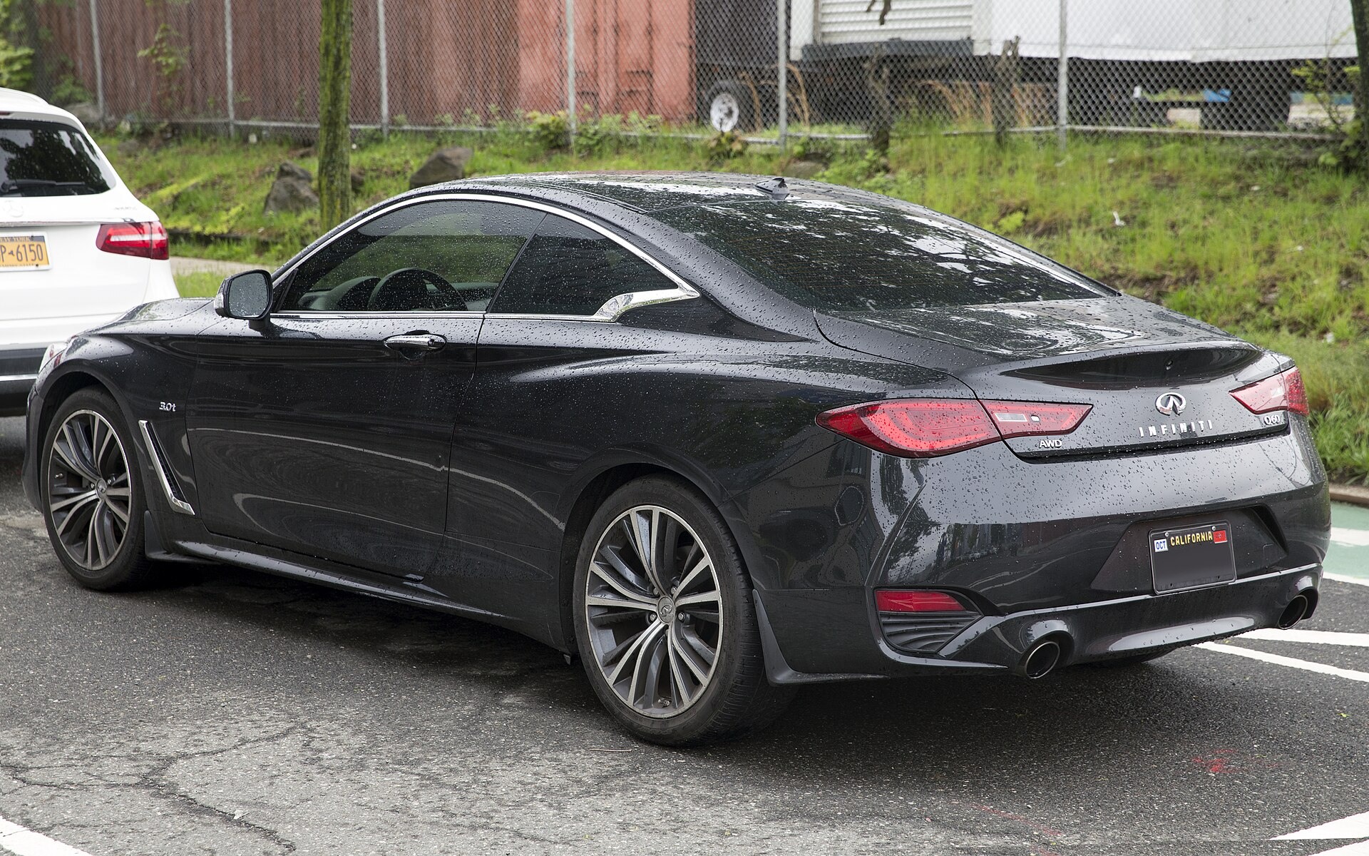 인피니티 Q60 3.0t 유지비 이미지
