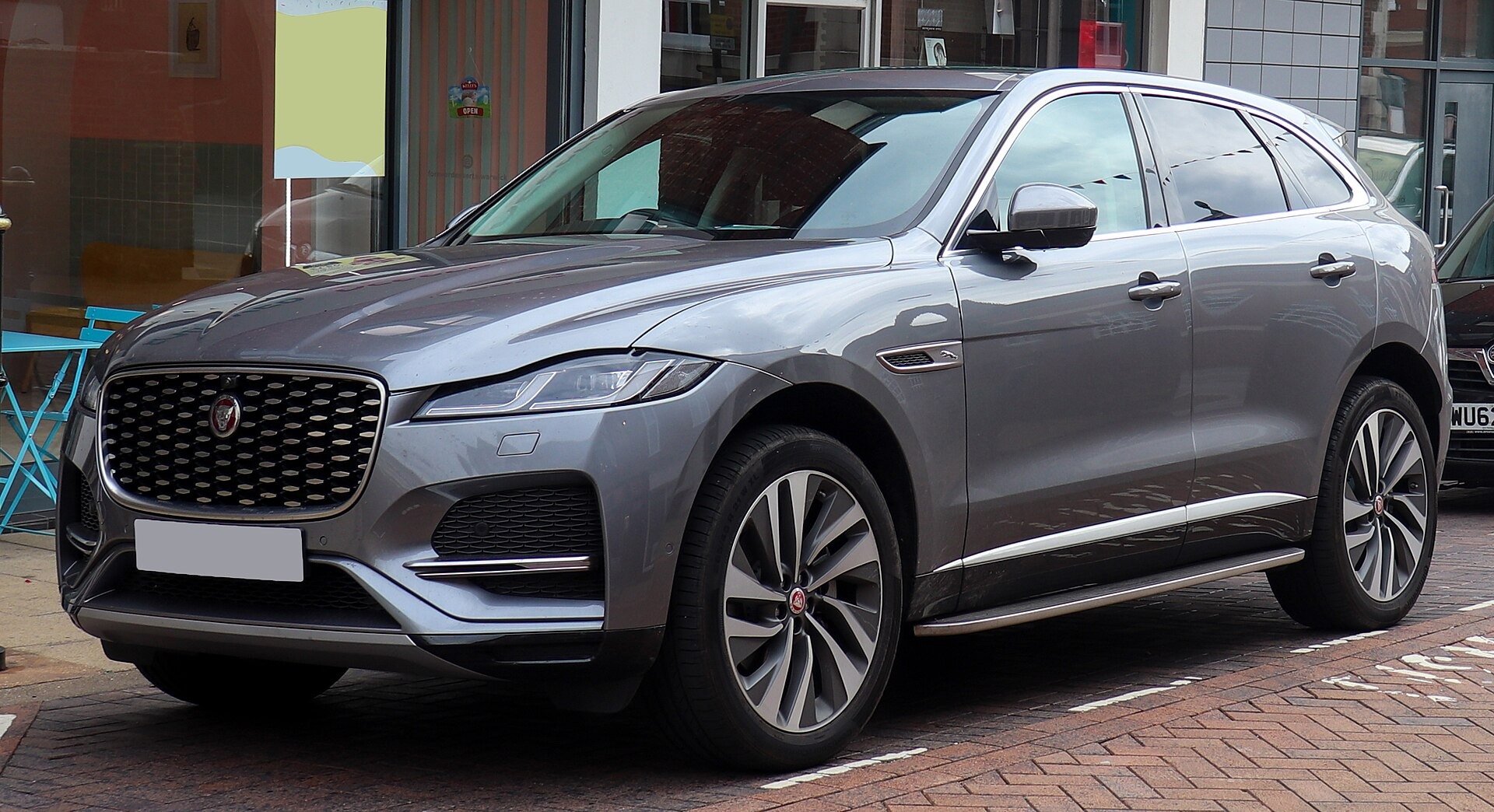 재규어 F-PACE 가솔린 실연비 후기, 도심 출퇴근 유지비는 어떨까 대표 이미지