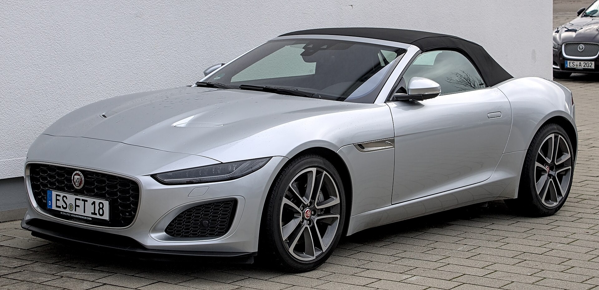 재규어 F-TYPE 지상고 후기, 방지턱과 지하 램프가 부담될까 대표 이미지