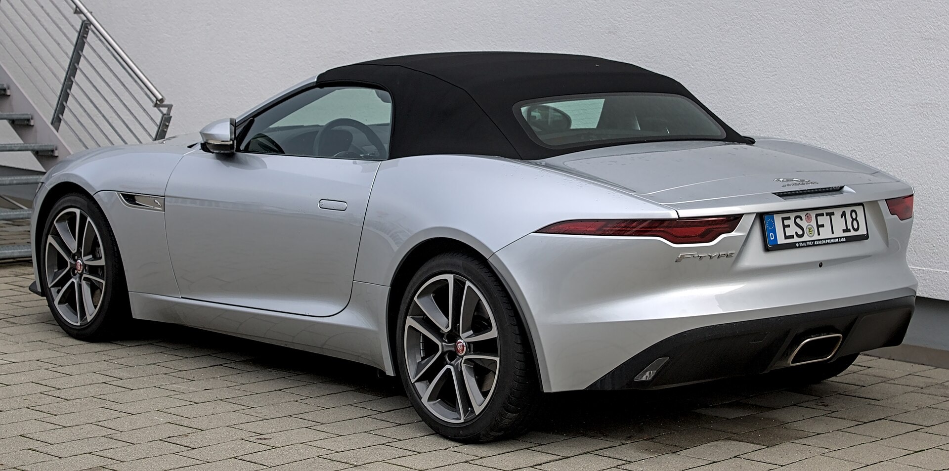 재규어 F-TYPE vs 포르쉐 911 중고 후기, 감성과 현실 선택 기준 대표 이미지