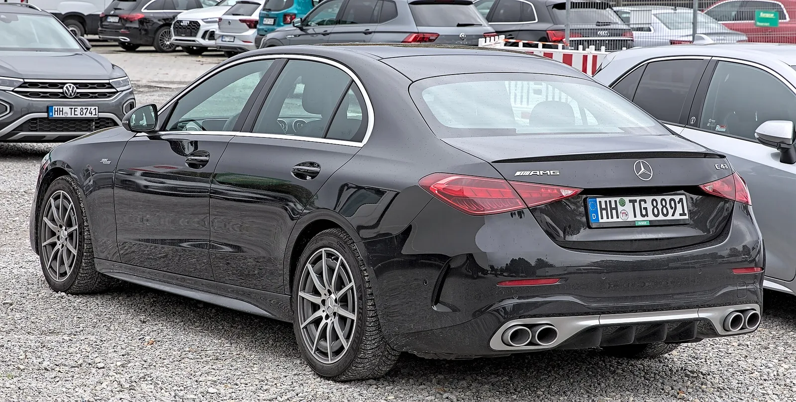 메르세데스 AMG C 43 4MATIC 후면 측면