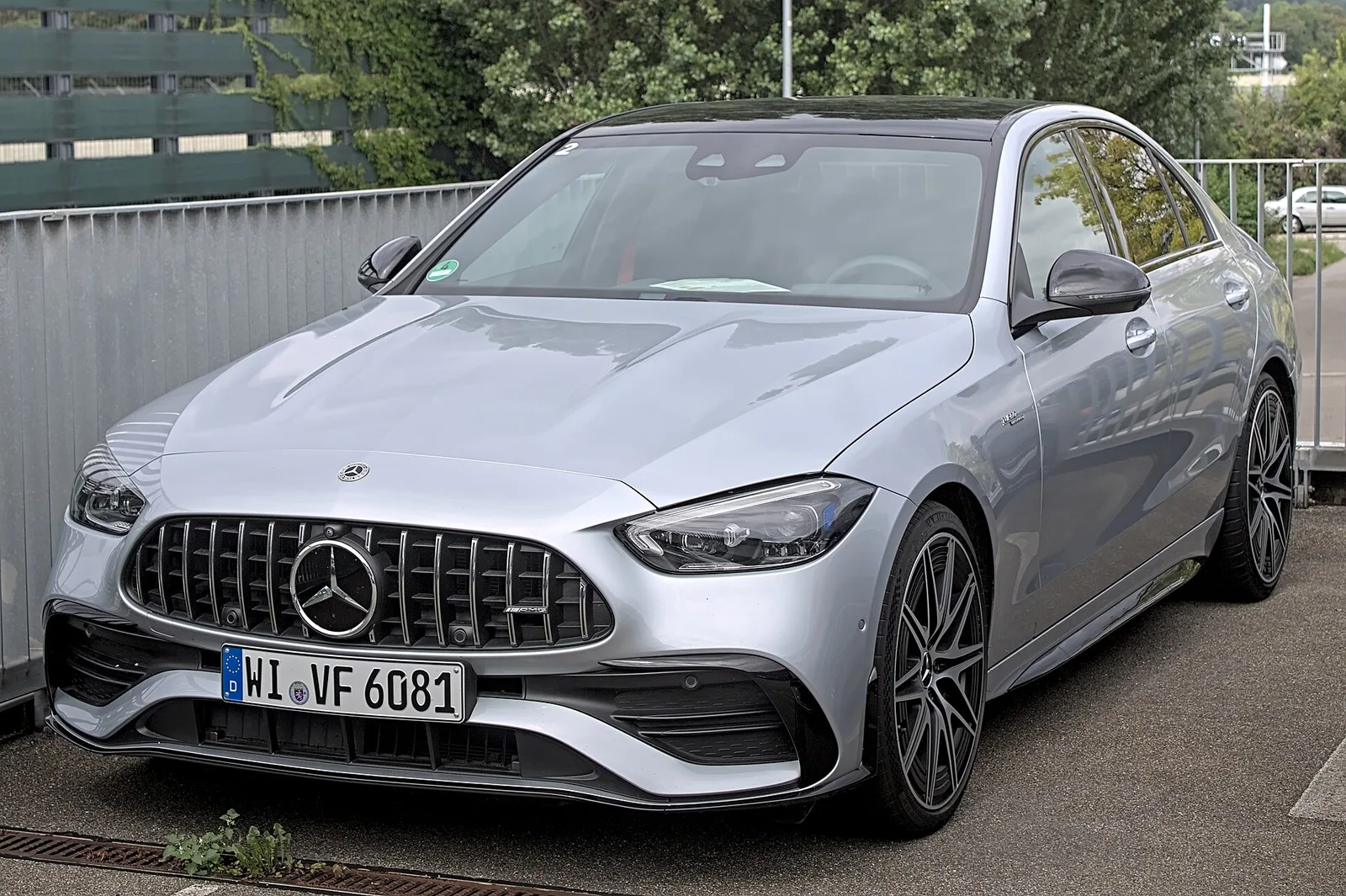 메르세데스 AMG C 43 4MATIC 측면 외관