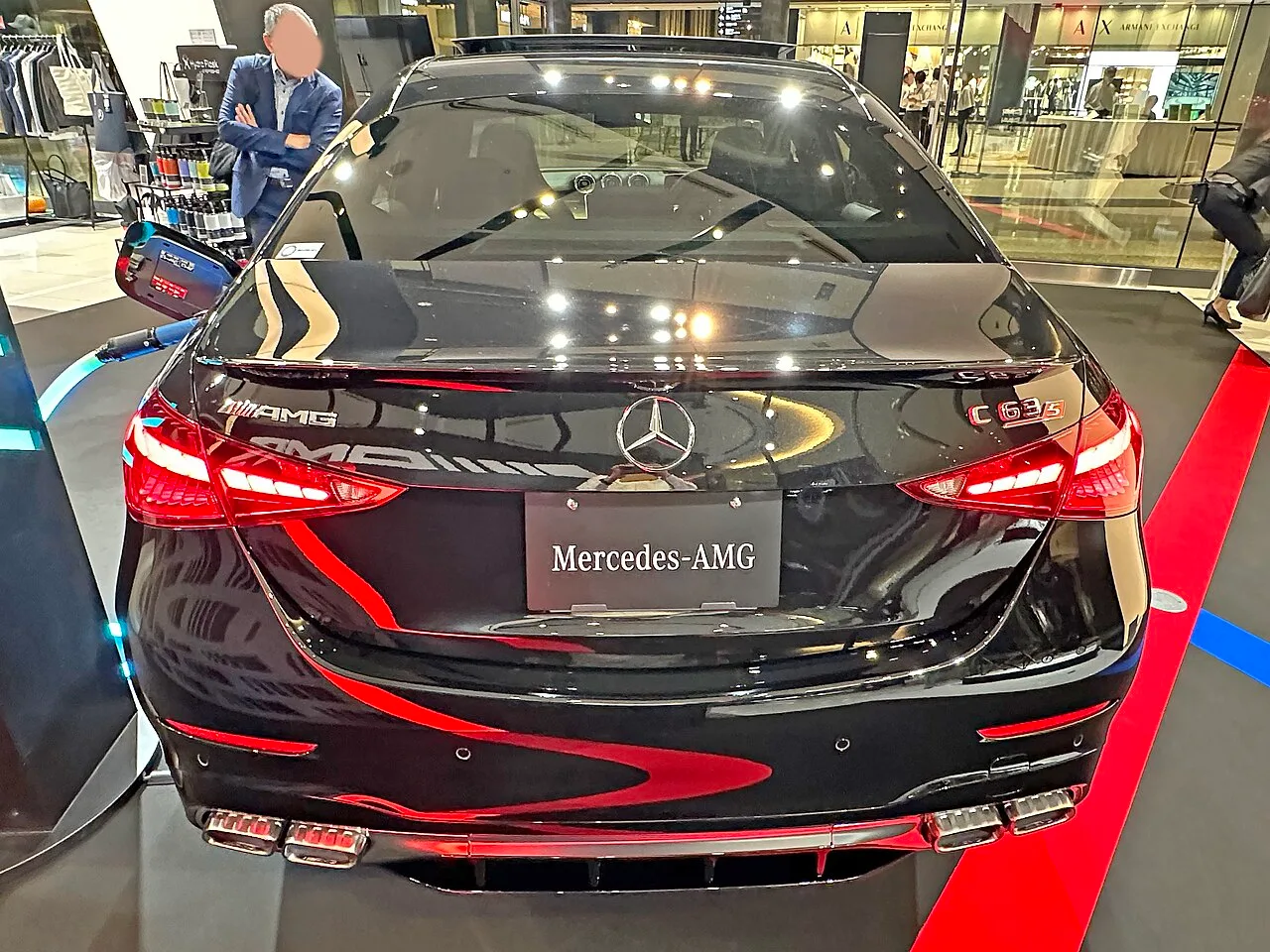 메르세데스 AMG C 63 S E PERFORMANCE 후면 외관