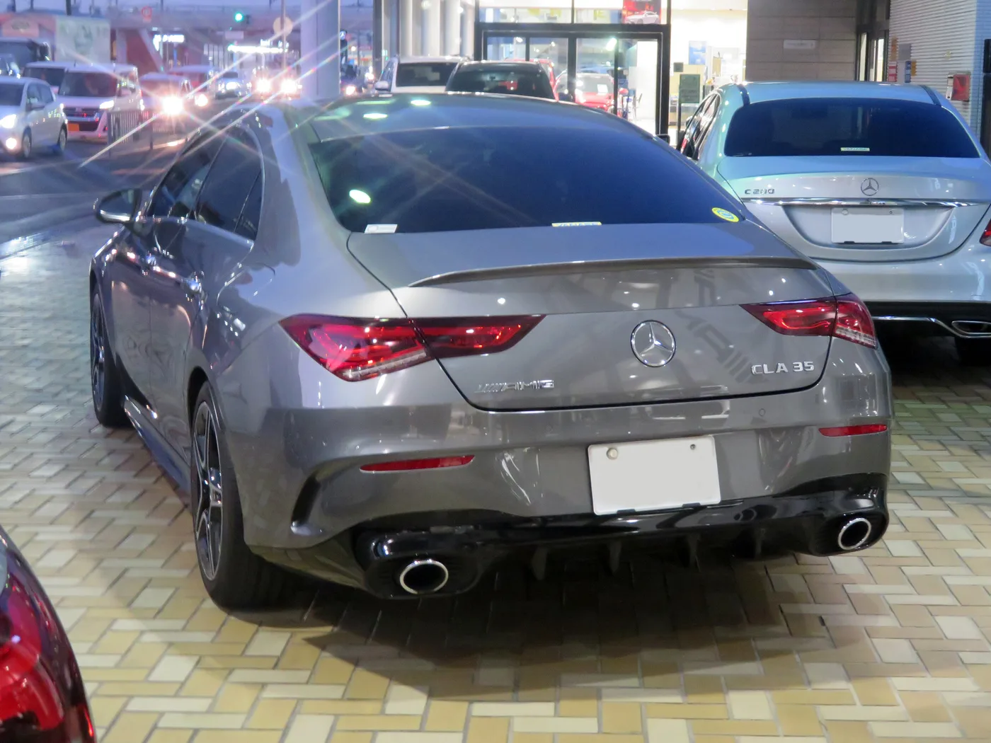 메르세데스 AMG CLA 35 후면 외관