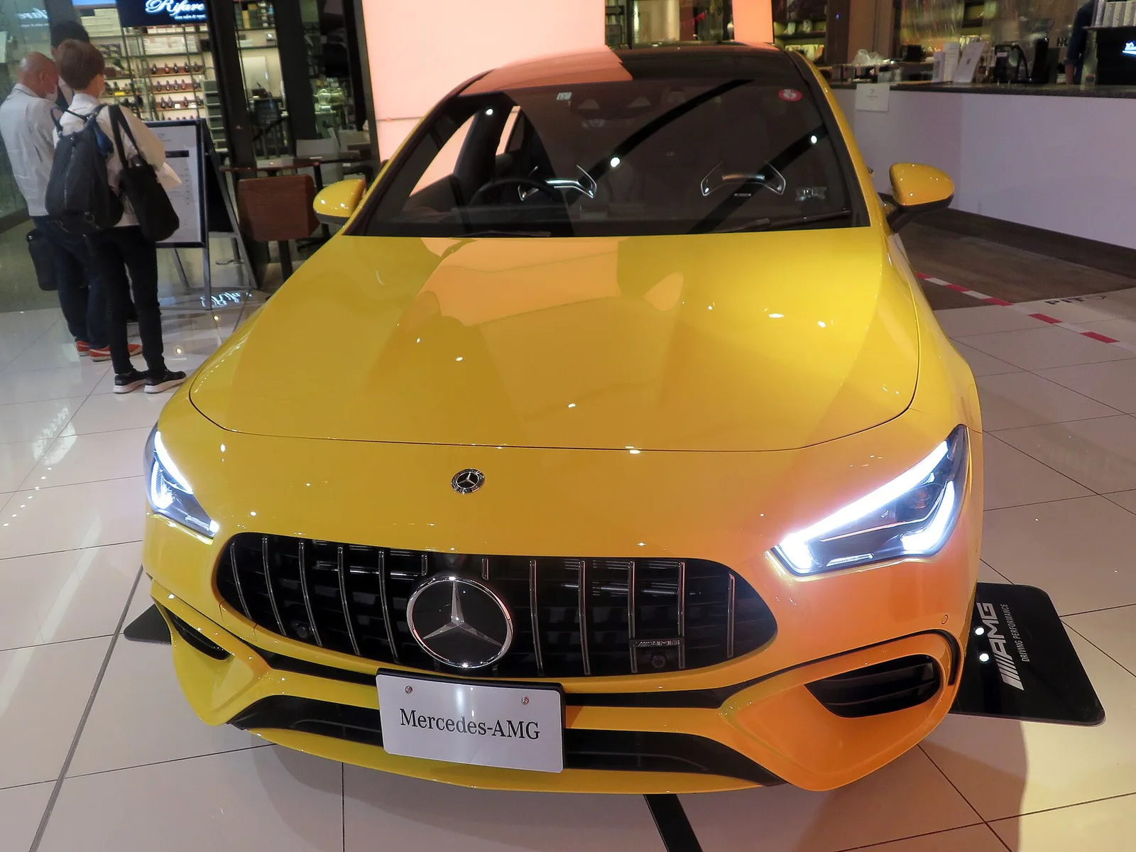 메르세데스 AMG CLA 45 S 측면 외관
