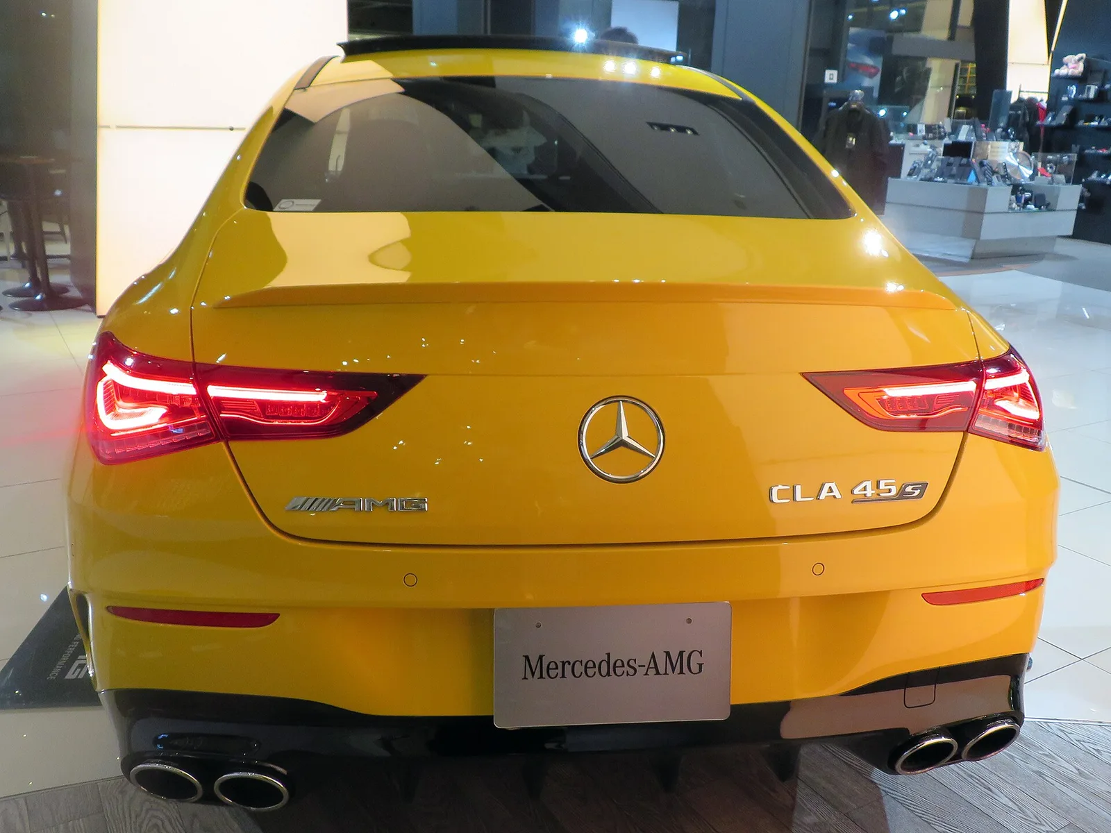 메르세데스 AMG CLA 45 S 후면 외관