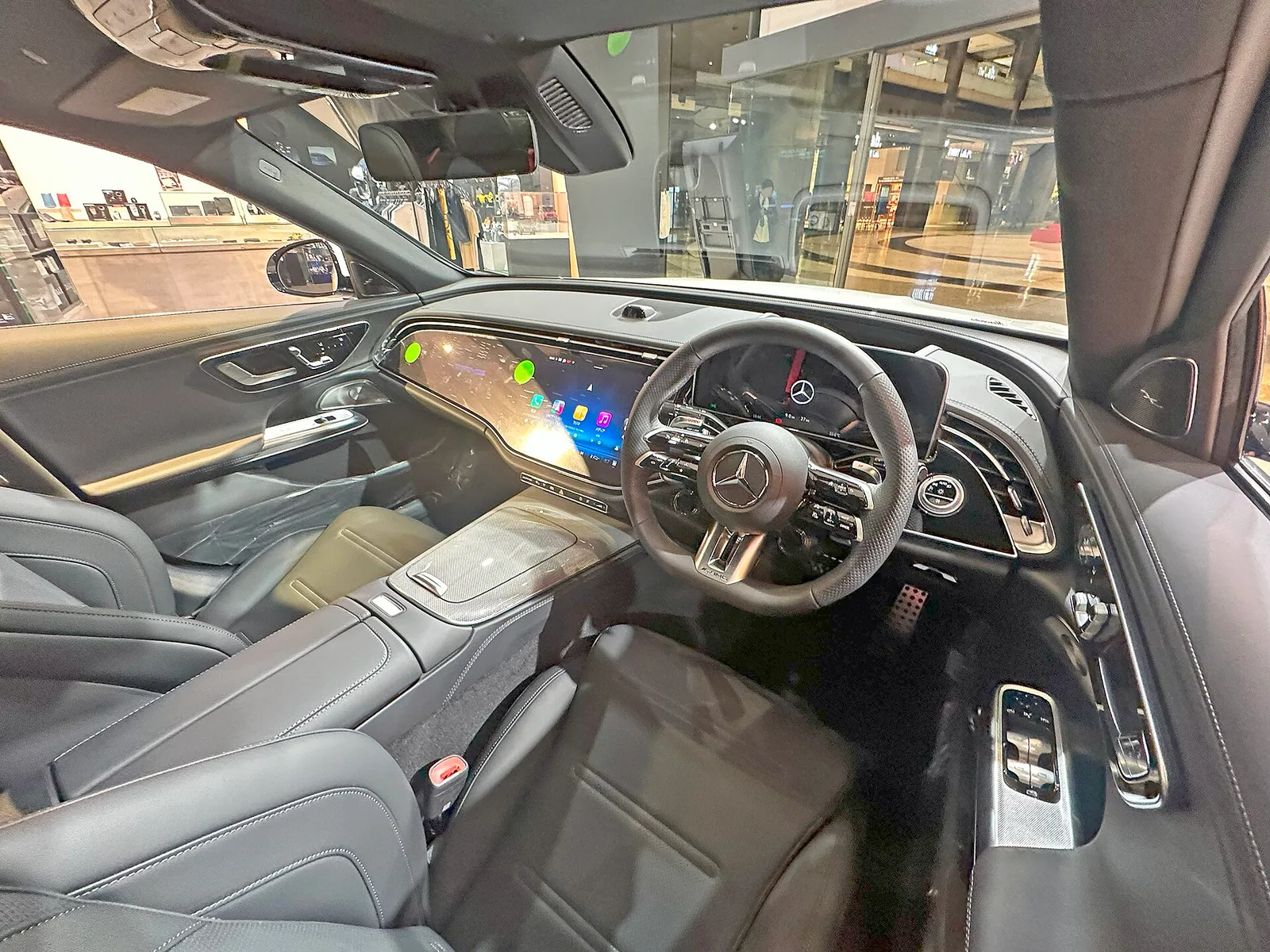 메르세데스 AMG E 53 HYBRID 4MATIC+ 실내