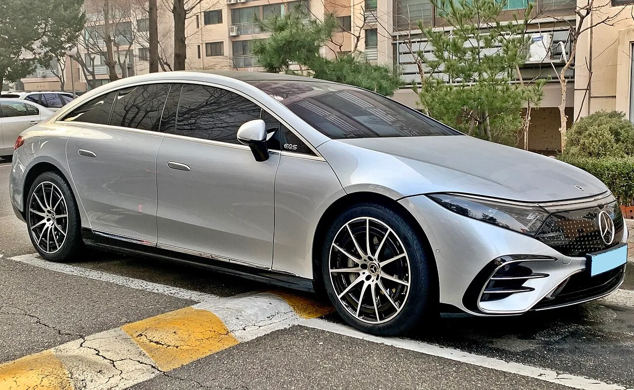 벤츠 EQS 전기 대표 이미지