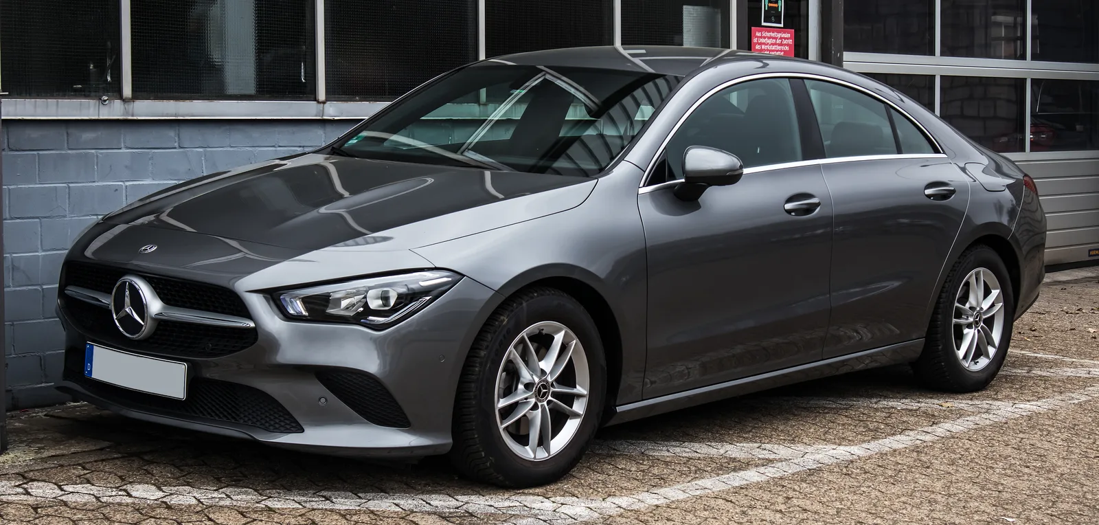 벤츠 CLA C118 측면 이미지
