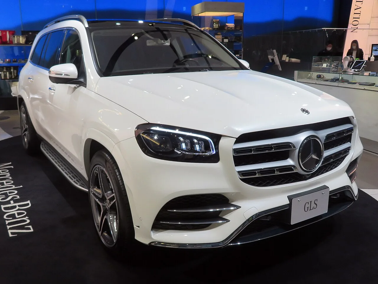 벤츠 GLS X167 측면 외관 이미지