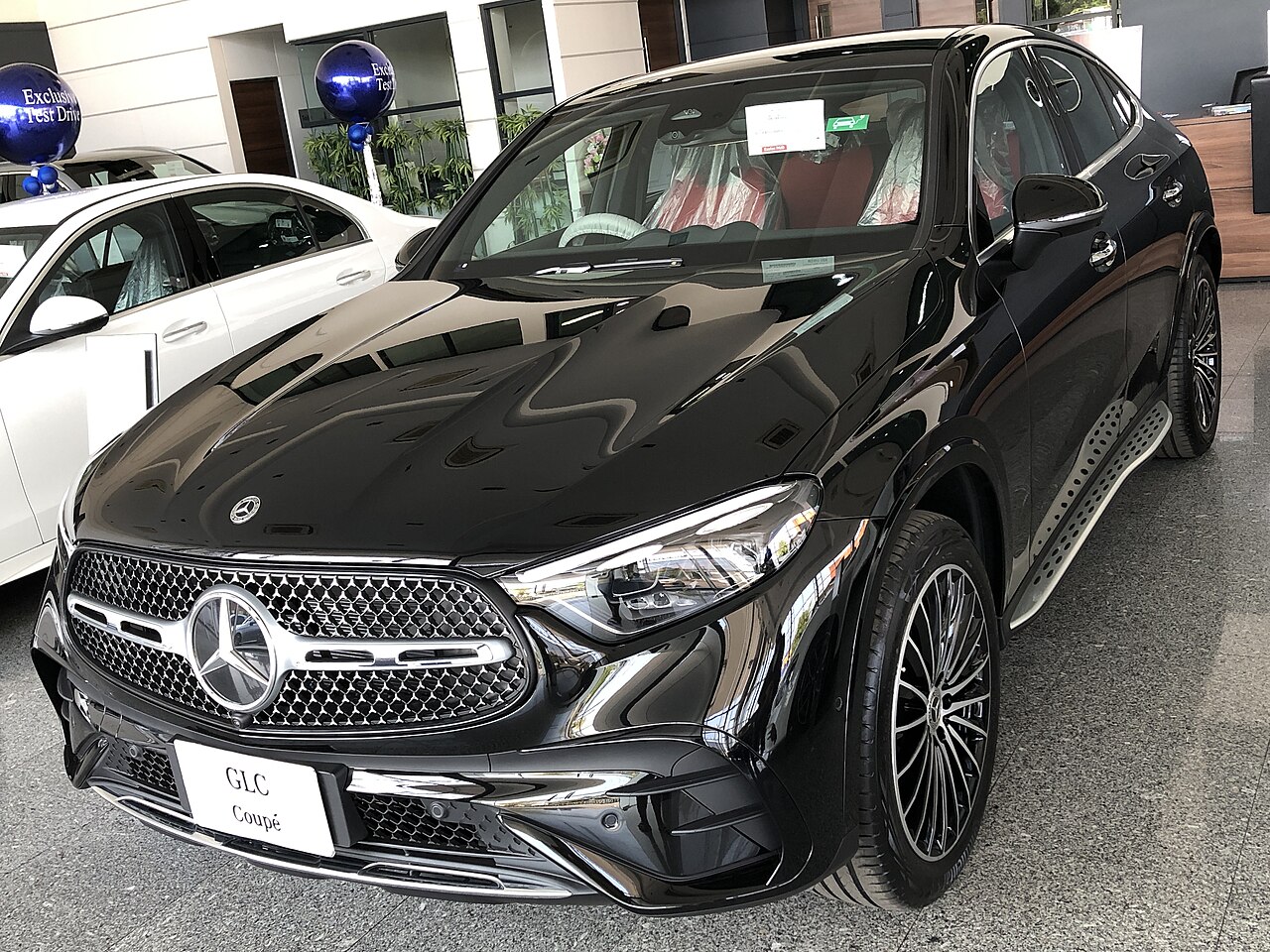 벤츠 GLC 쿠페 PHEV 대표 이미지