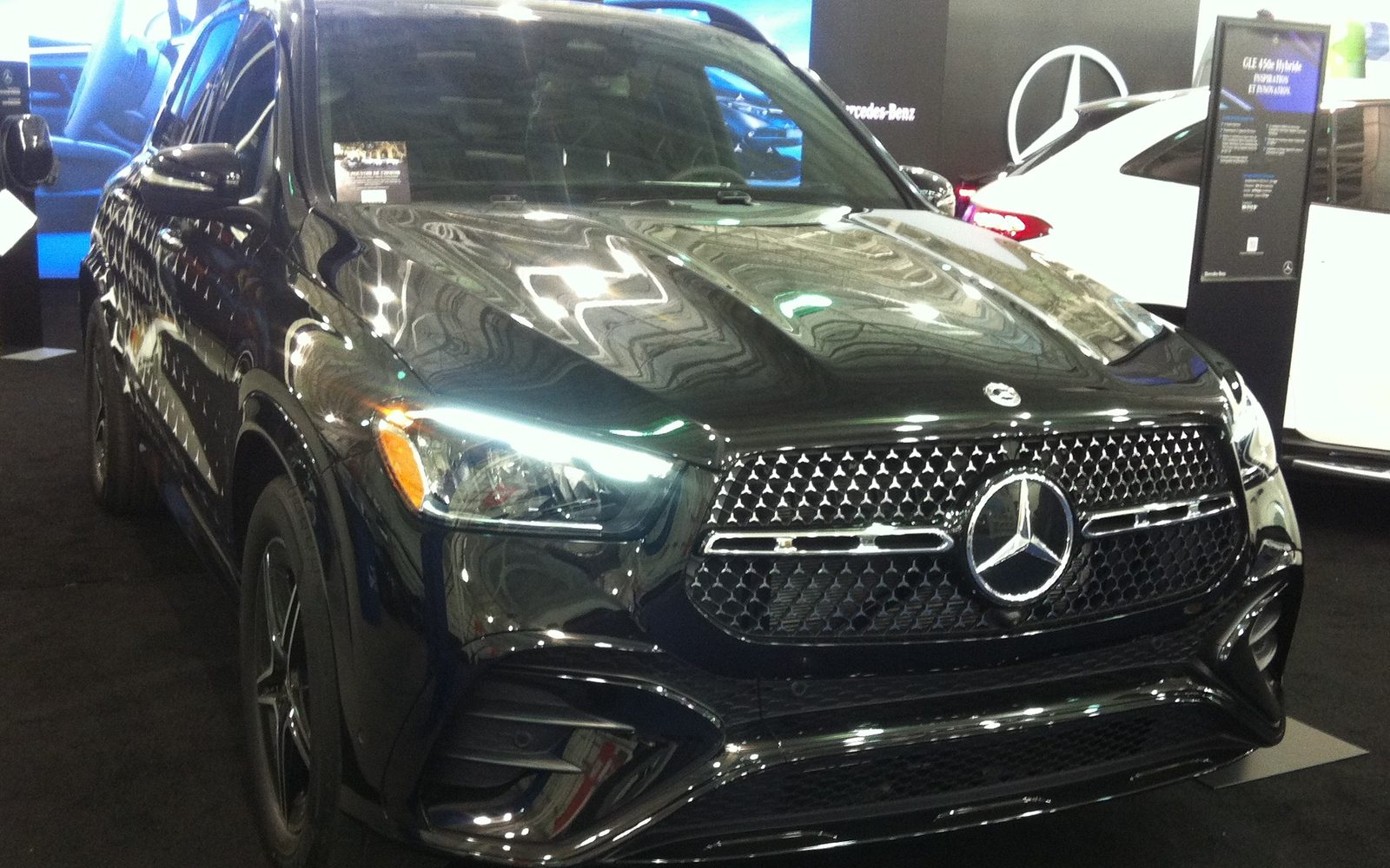 벤츠 GLE PHEV 대표 이미지