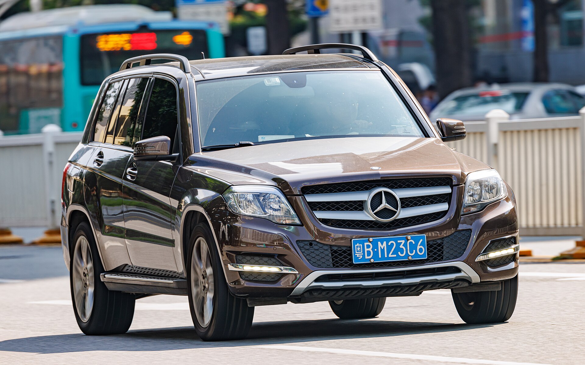 벤츠 GLK X204 중고차 외관과 실내 참고 이미지 7
