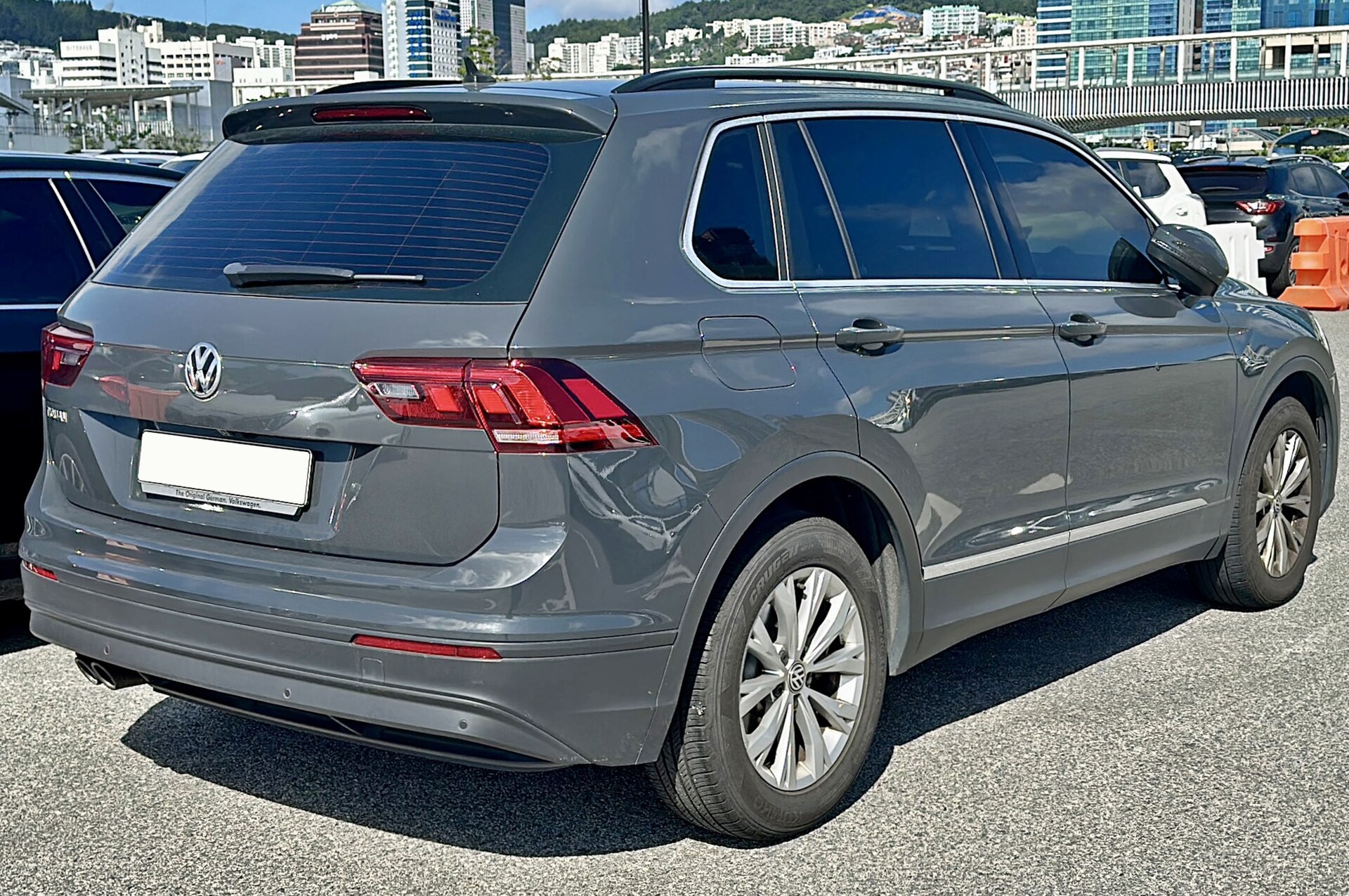 폭스바겐 티구안 2.0 TDI 참고 이미지 4