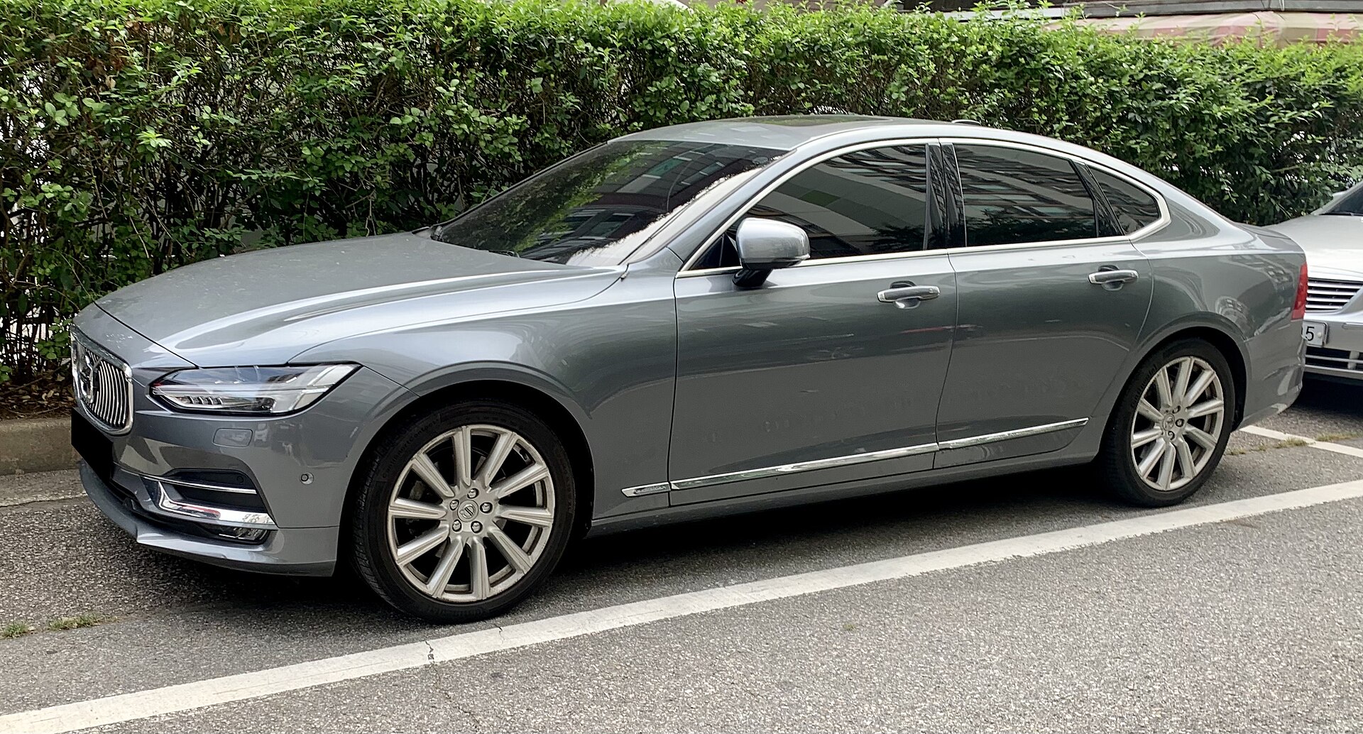 볼보 S90 PHEV 전기 출퇴근 후기, 매일 충전하면 연료비는 대표 이미지