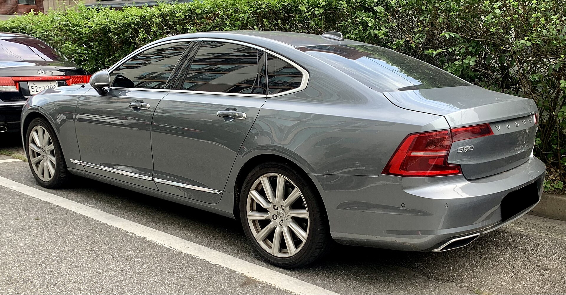 볼보 S90 PHEV 집밥 없이 타도 될까, 충전 없는 비용 대표 이미지