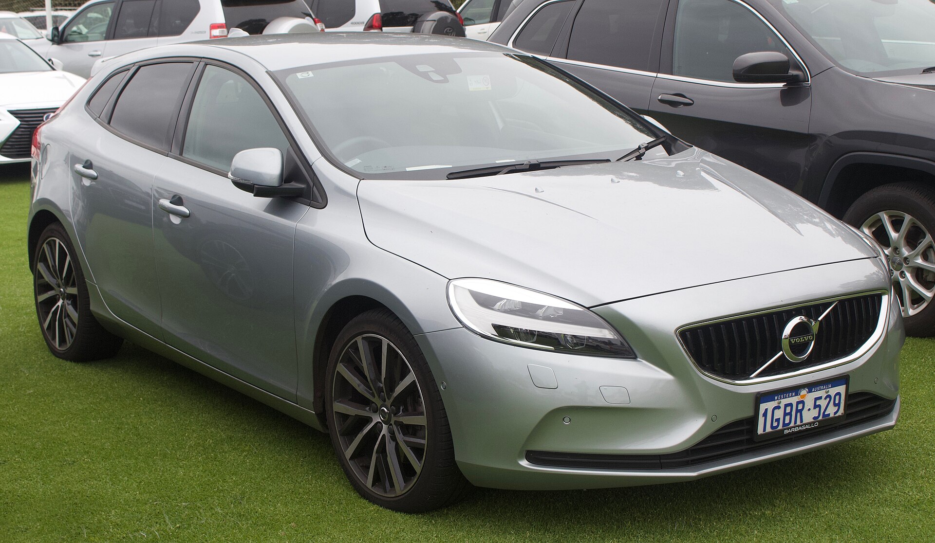 볼보 V40 대표 이미지