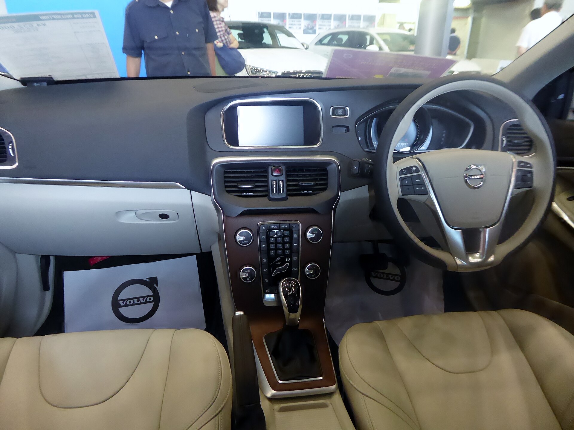 볼보 V40 참고 이미지 8