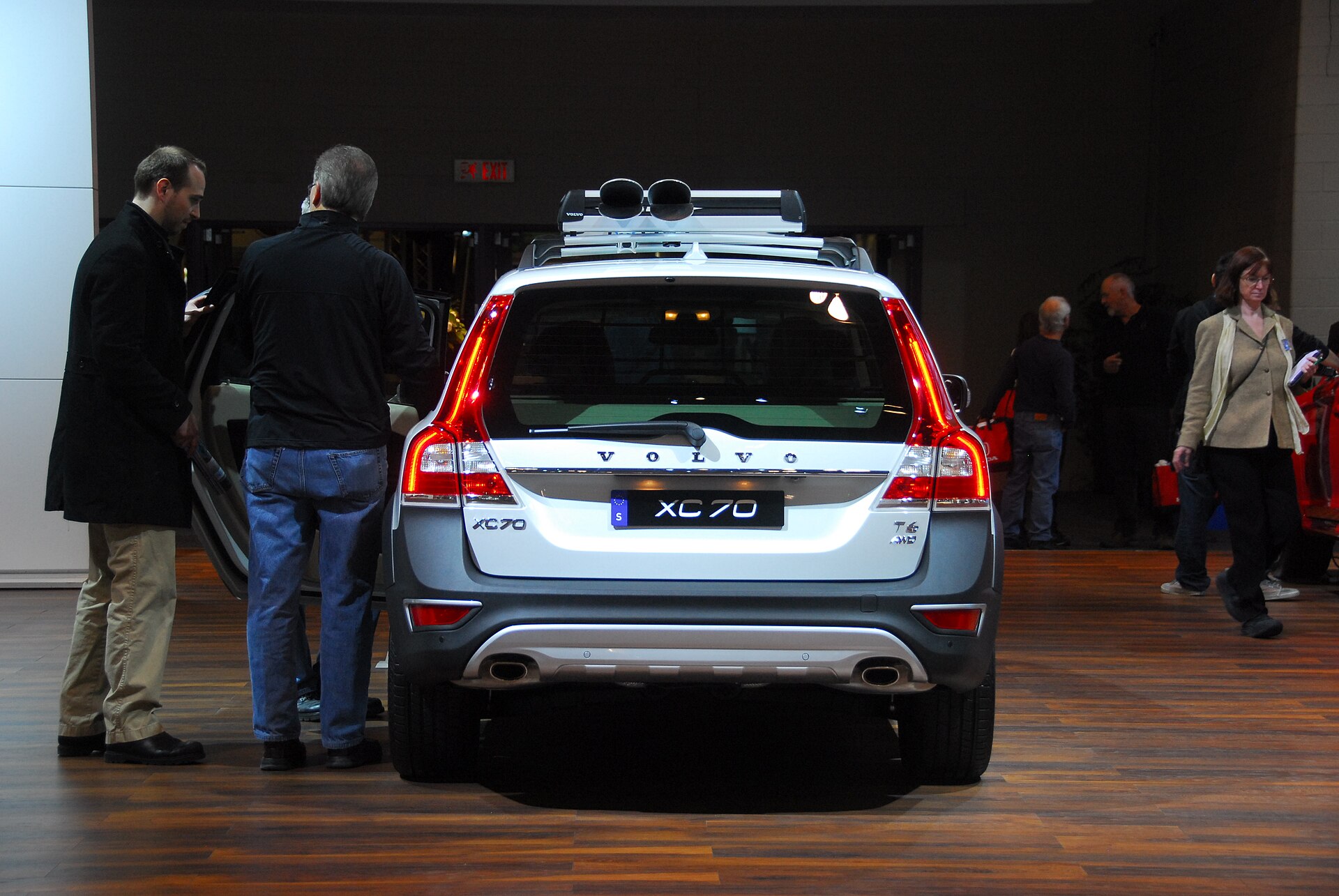 볼보 XC70 참고 이미지 9